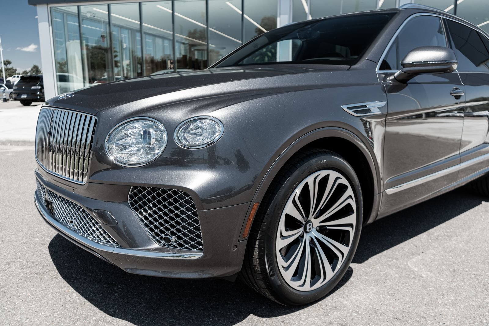 Certified 2024 Bentley Bentayga AWD/4WD image 20