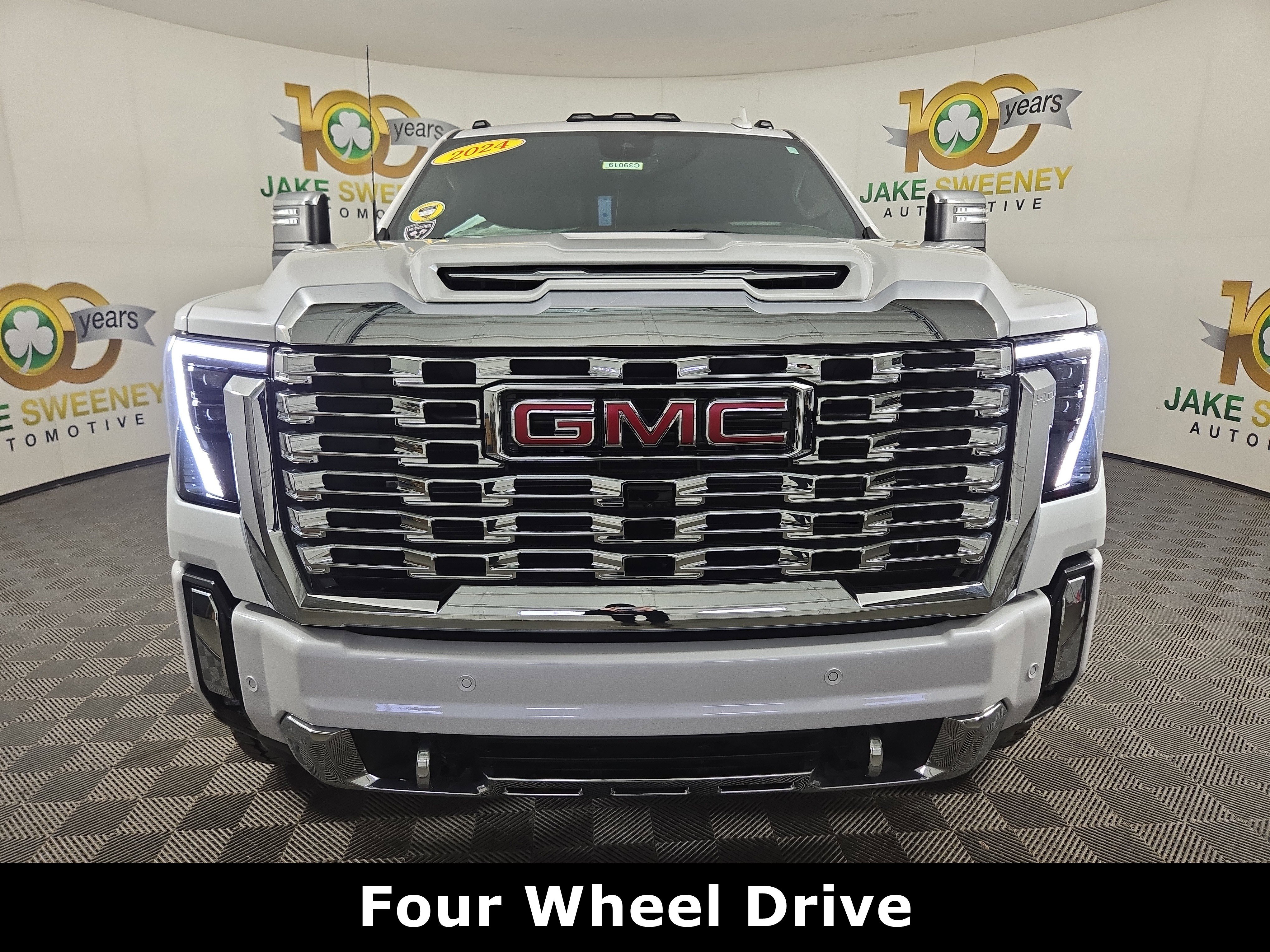 Used 2024 GMC Sierra 2500 Denali w/ Denali Reserve Package image 3