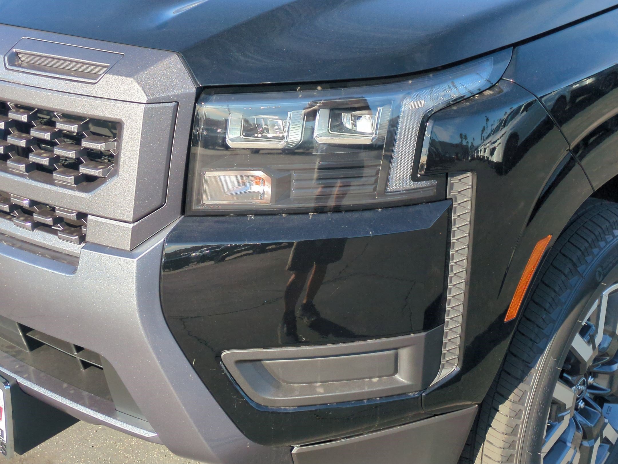 New 2026 Nissan Frontier SV w/ Tow Package image 8