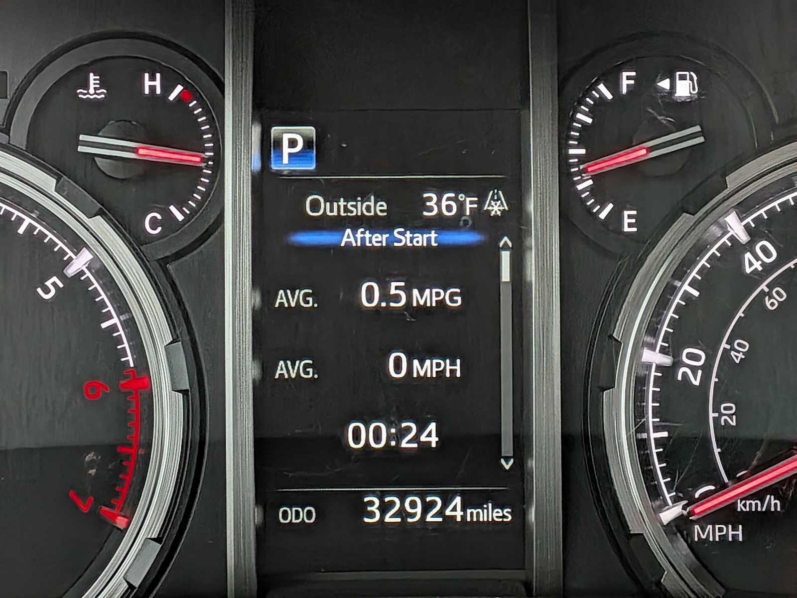 Used 2024 Toyota 4Runner Limited AWD/4WD image 36