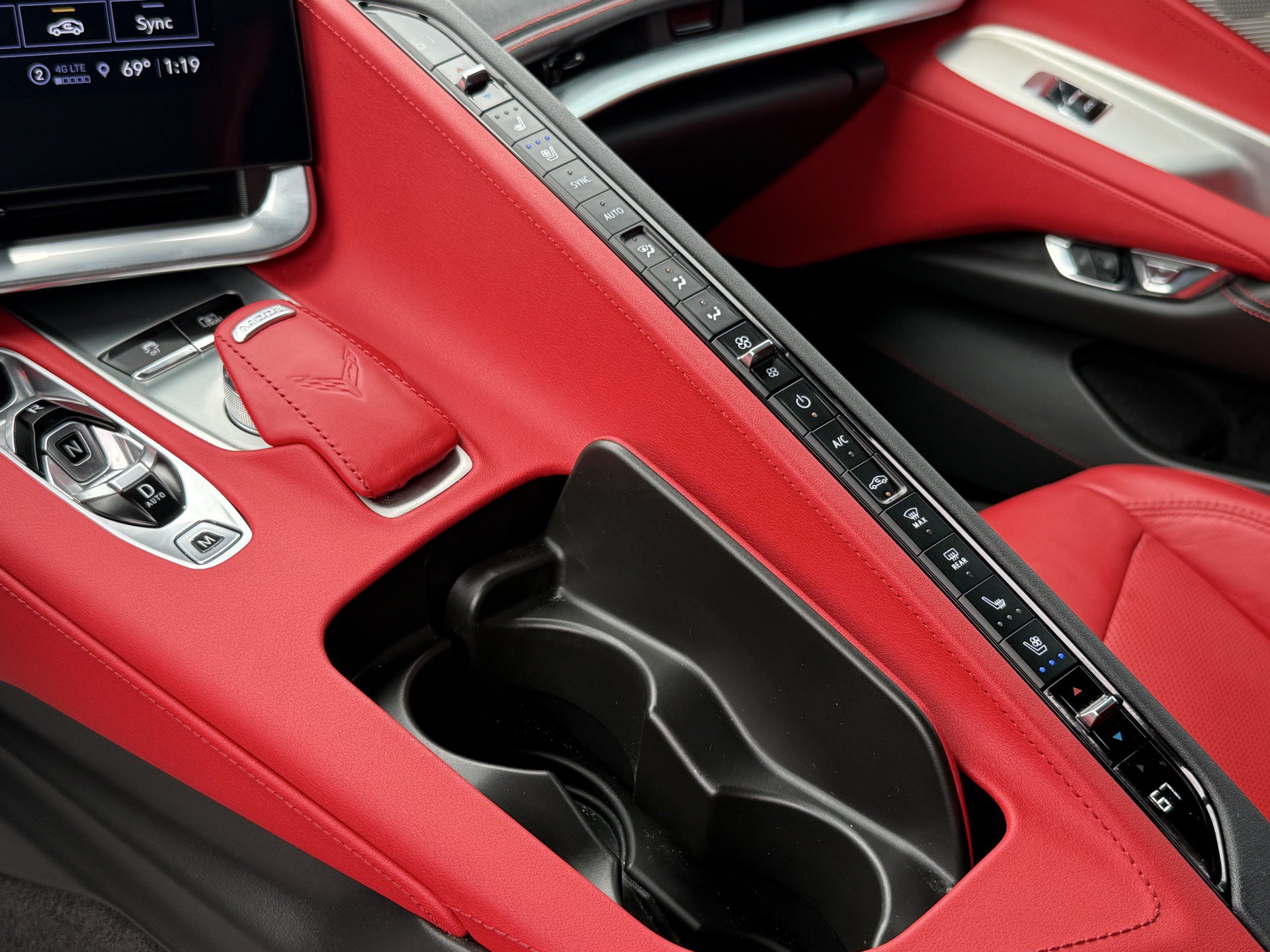 Used 2023 Chevrolet Corvette Stingray Preferred Cpe w/ Z51 Performance Package RWD image 18