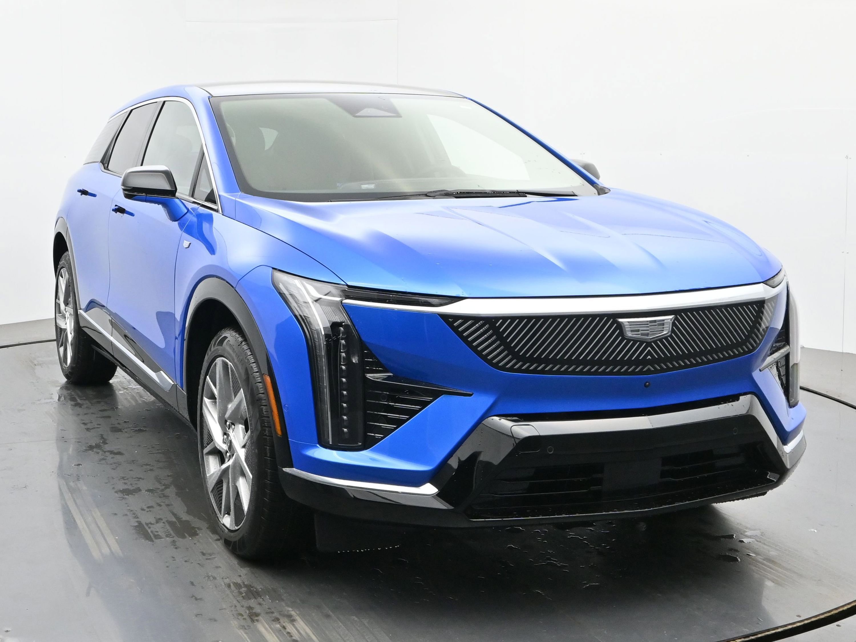 New 2026 Cadillac Optiq Luxury 2 AWD/4WD image 8