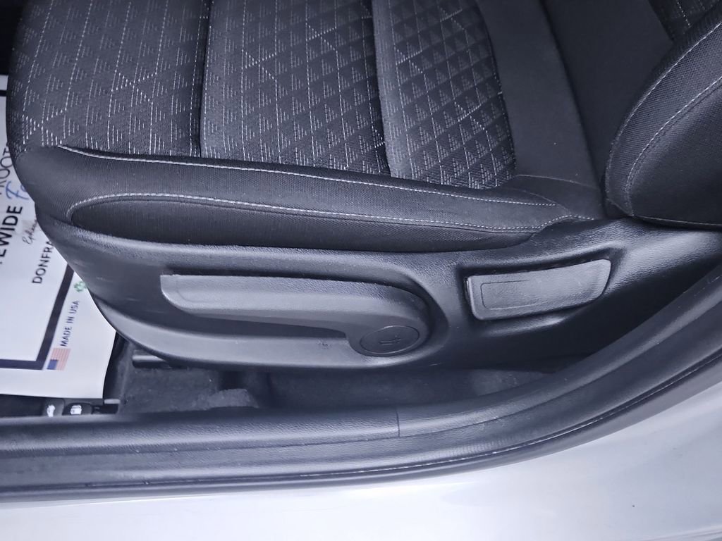 Used 2023 Kia Rio LX FWD image 12