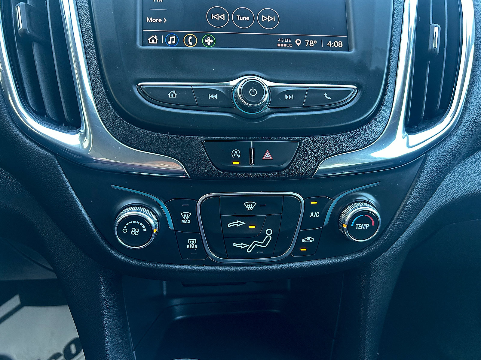 Used 2023 Chevrolet Equinox LT FWD image 17