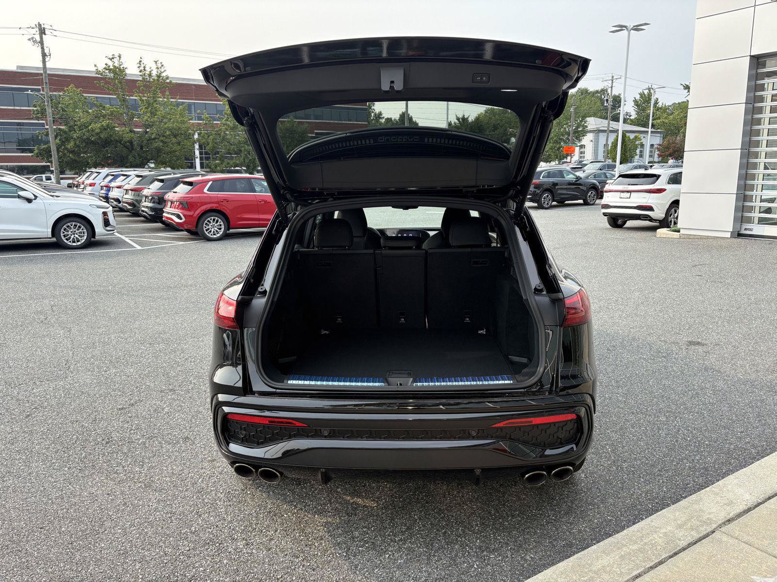 New 2026 Audi SQ5 Premium Plus AWD/4WD image 28
