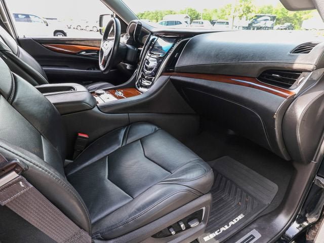 Used 2015 Cadillac Escalade ESV Luxury RWD image 23
