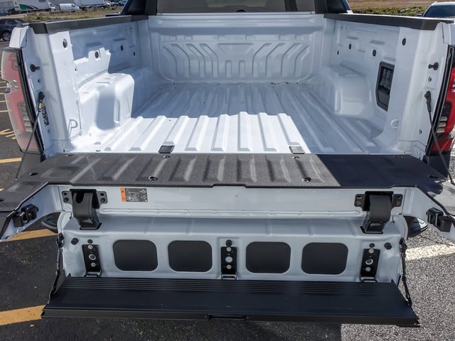 New 2026 Chevrolet Silverado EV Trail Boss image 9