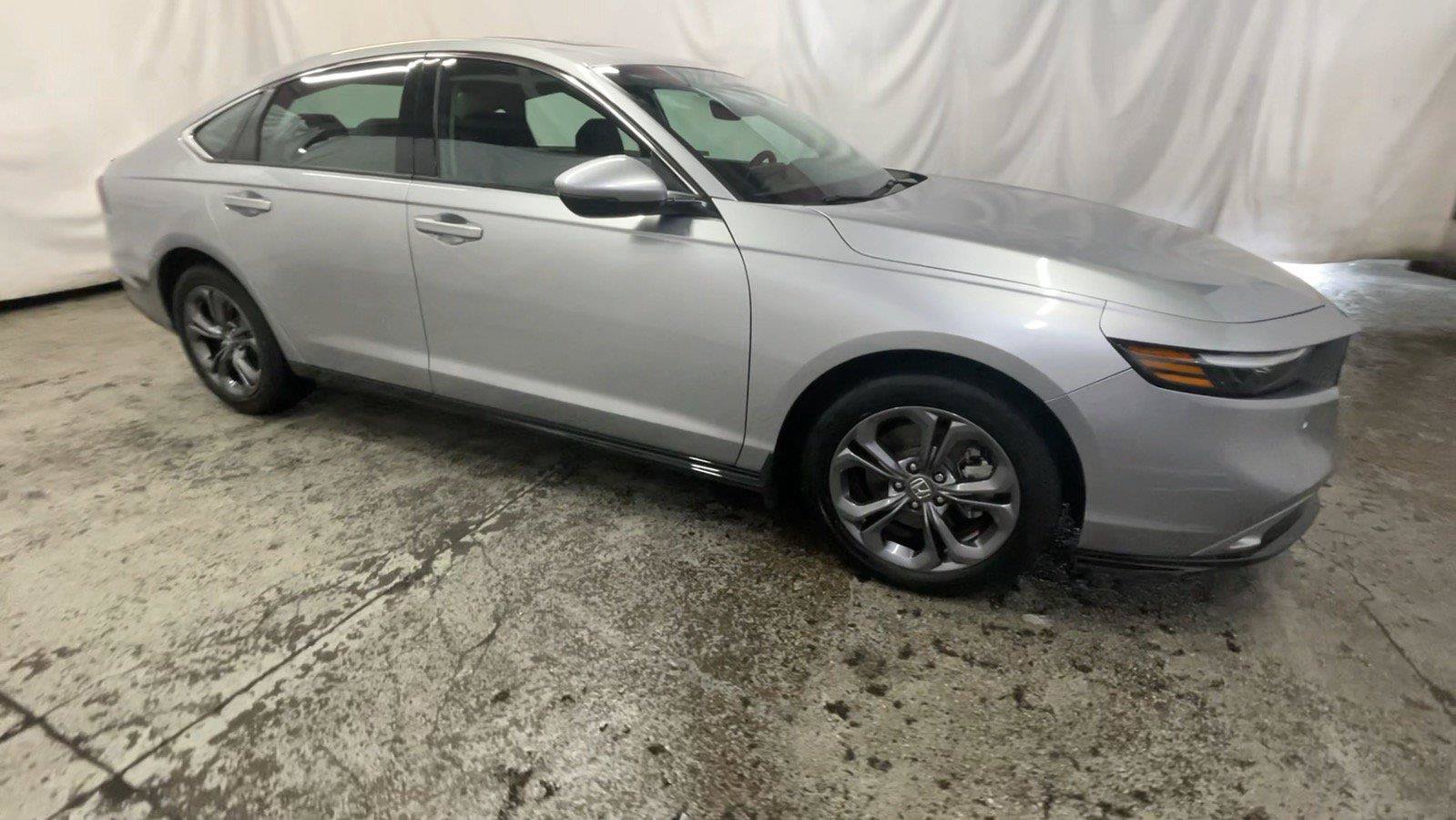 Used 2024 Honda Accord EX-L image 3