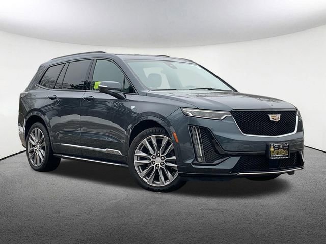 Used 2020 Cadillac XT6 Premium Luxury w/ Platinum Package image 2
