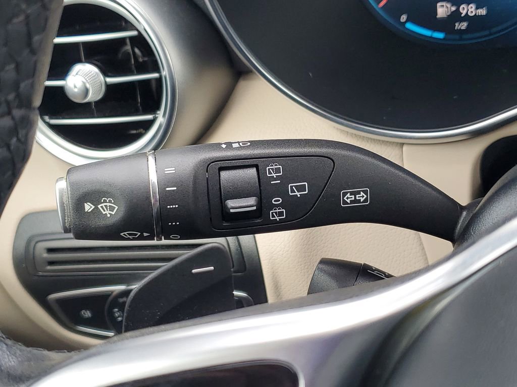 Used 2022 Mercedes-Benz GLC 300 w/ Premium Package Lite image 27