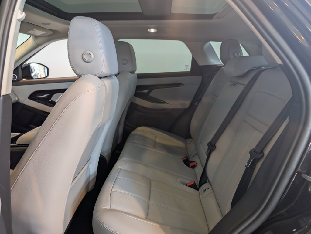 Used 2025 Land Rover Range Rover Evoque S image 25