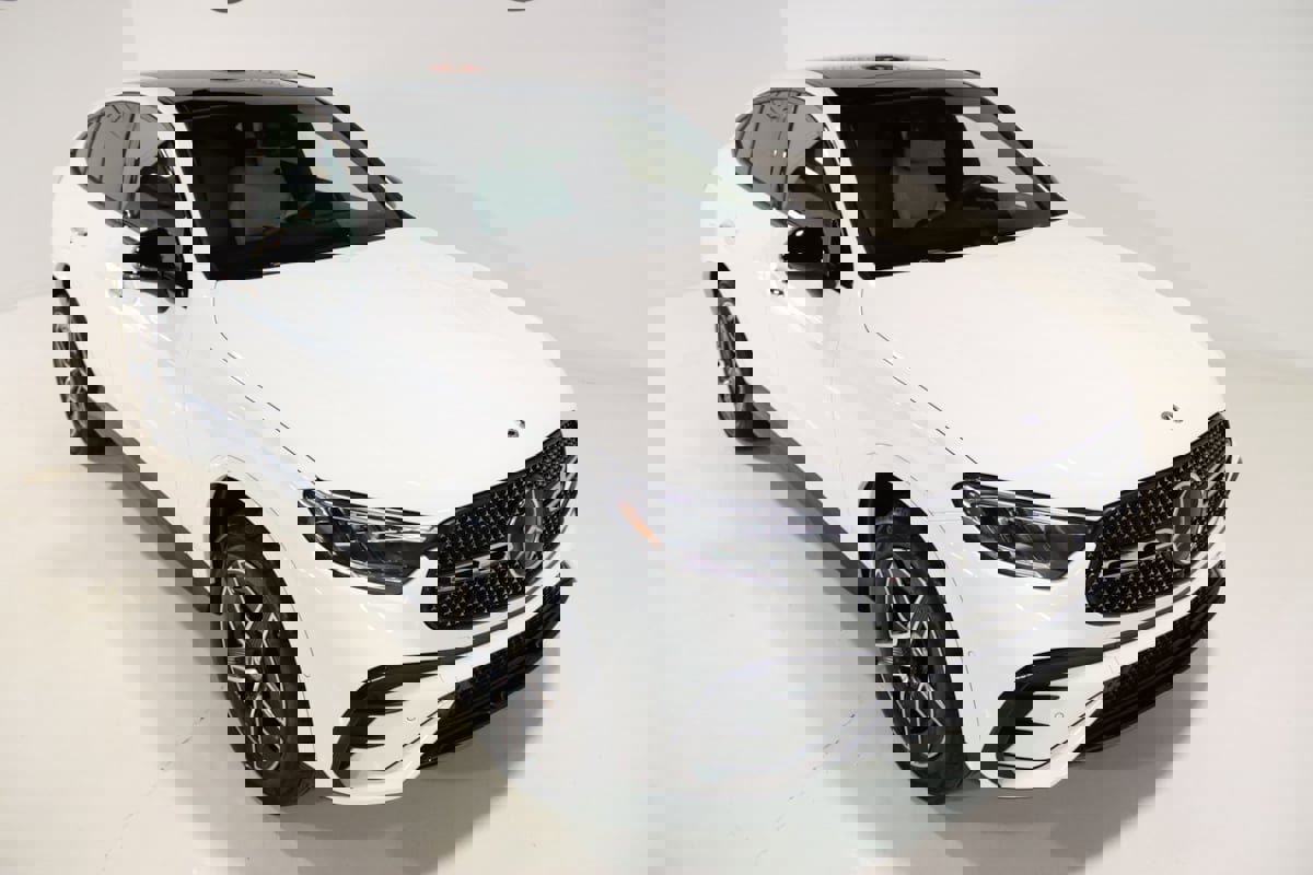 Used 2025 Mercedes-Benz GLC 300 4MATIC Coupe image 7