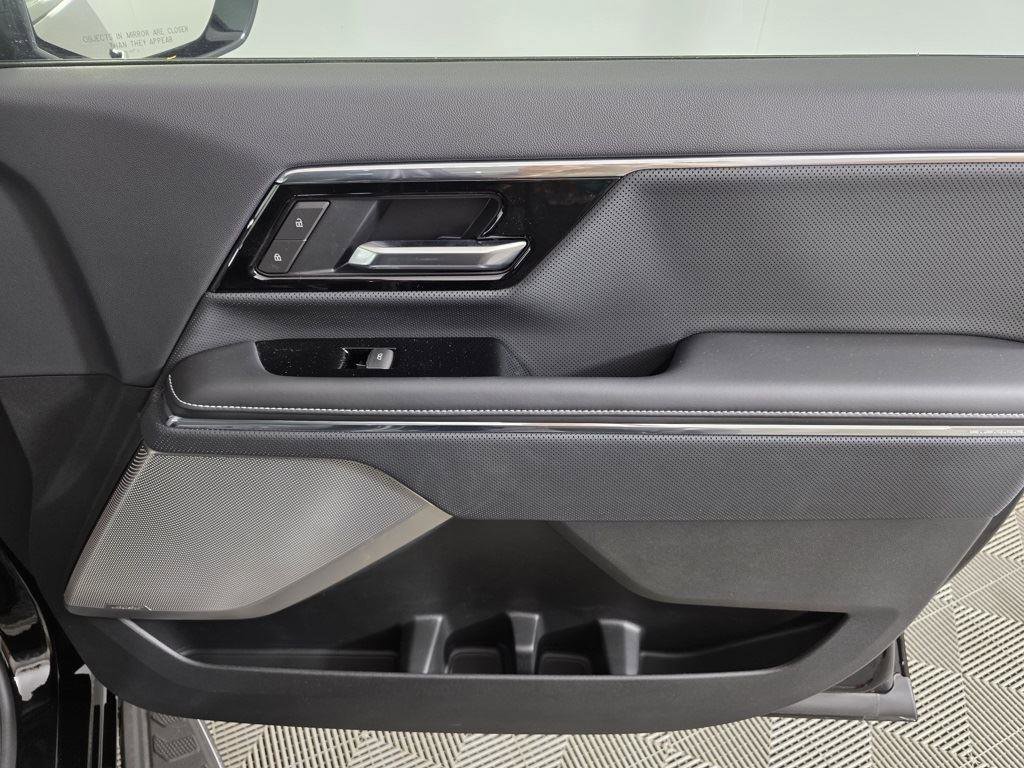 Used 2025 GMC Sierra EV Denali image 31