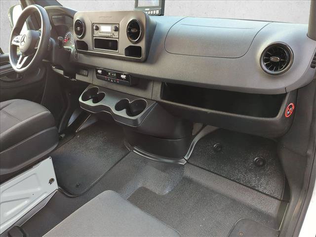 Used 2020 Mercedes-Benz Sprinter 2500 image 20