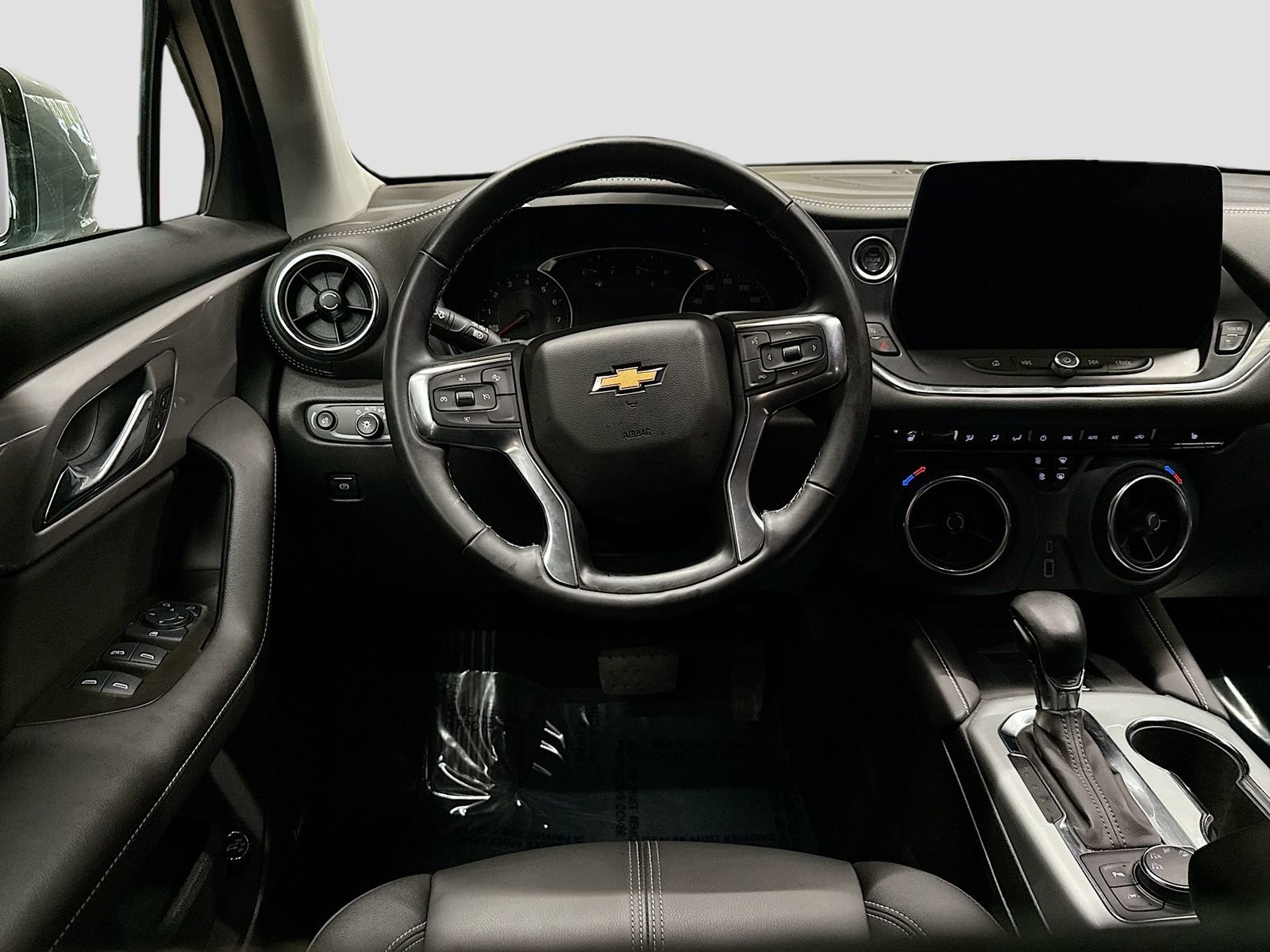 New 2025 Chevrolet Blazer LT w/ Sound & Technology Package image 28