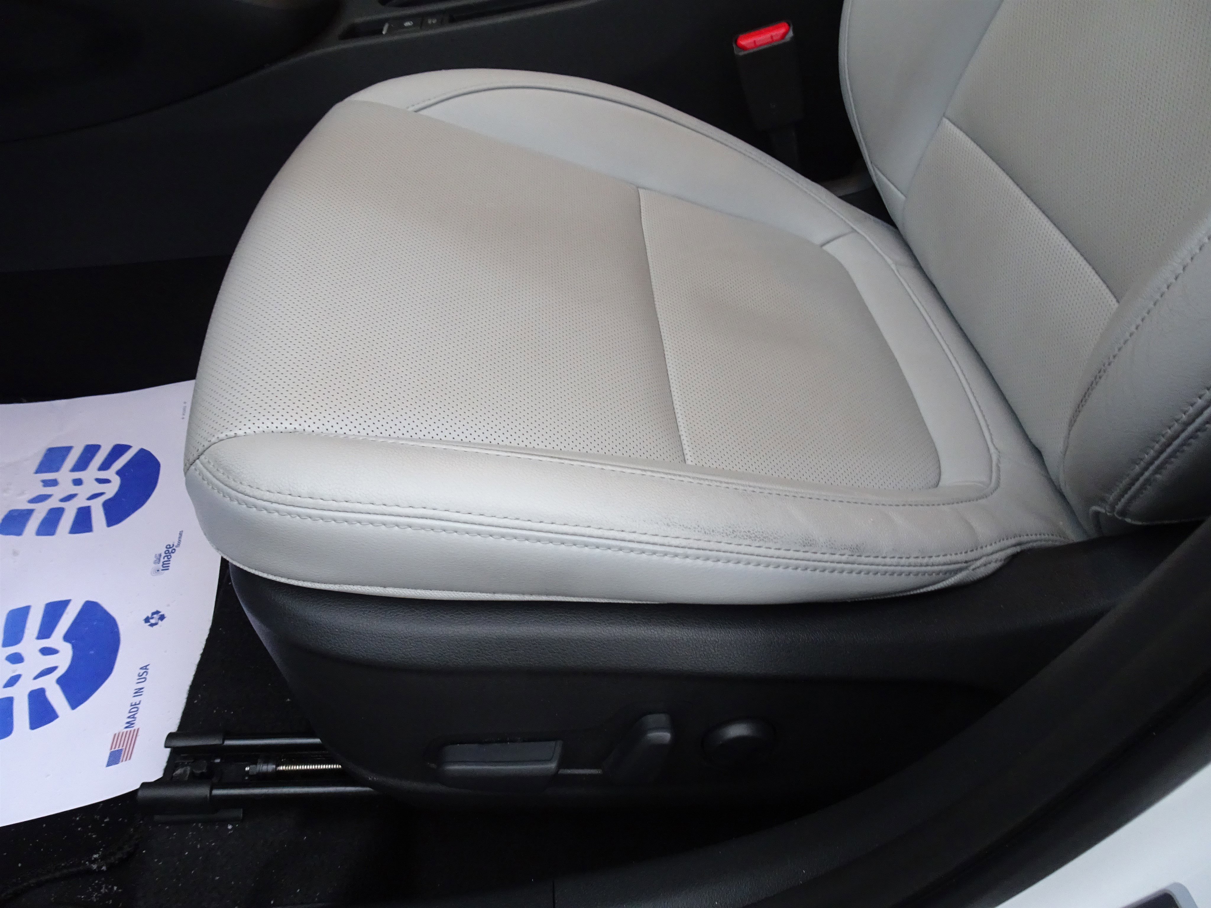 Used 2022 Hyundai Kona Limited image 10