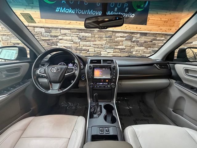 Used 2016 Toyota Camry XLE w/ Moonroof Package FWD image 17