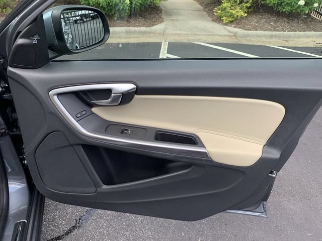 Used 2018 Volvo S60 T5 Dynamic w/ Vision Package FWD image 13