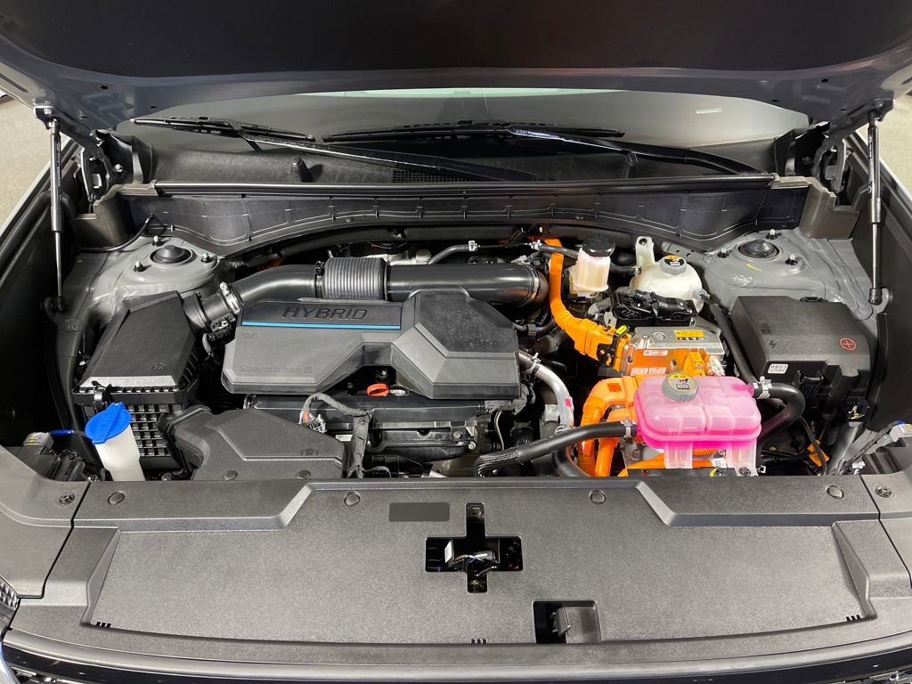 Certified 2025 Hyundai Santa Fe Calligraphy image 9