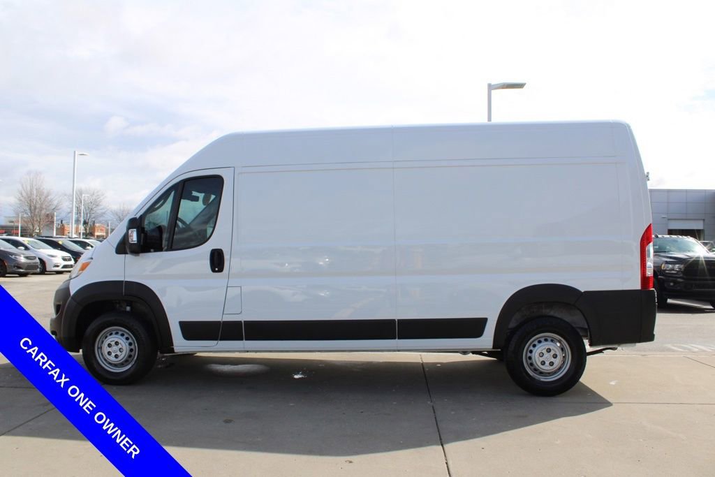 Used 2024 RAM ProMaster 2500 w/ Safety Group image 4