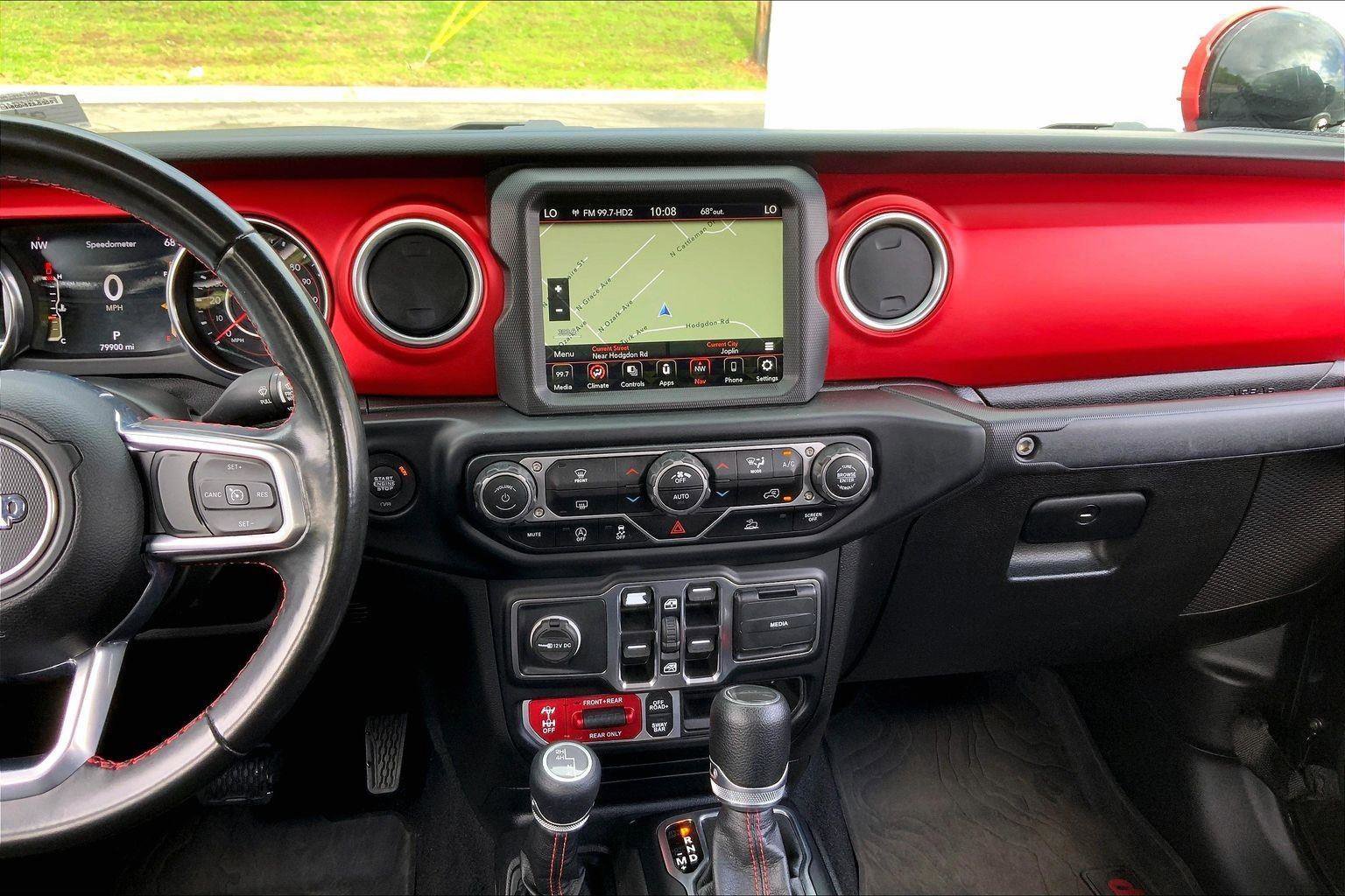 Used 2022 Jeep Gladiator Rubicon w/ Trailer Tow Package AWD/4WD image 6