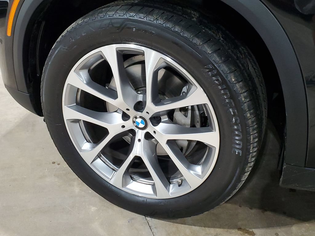 Used 2024 BMW X5 xDrive40i w/ Premium Package AWD/4WD image 46