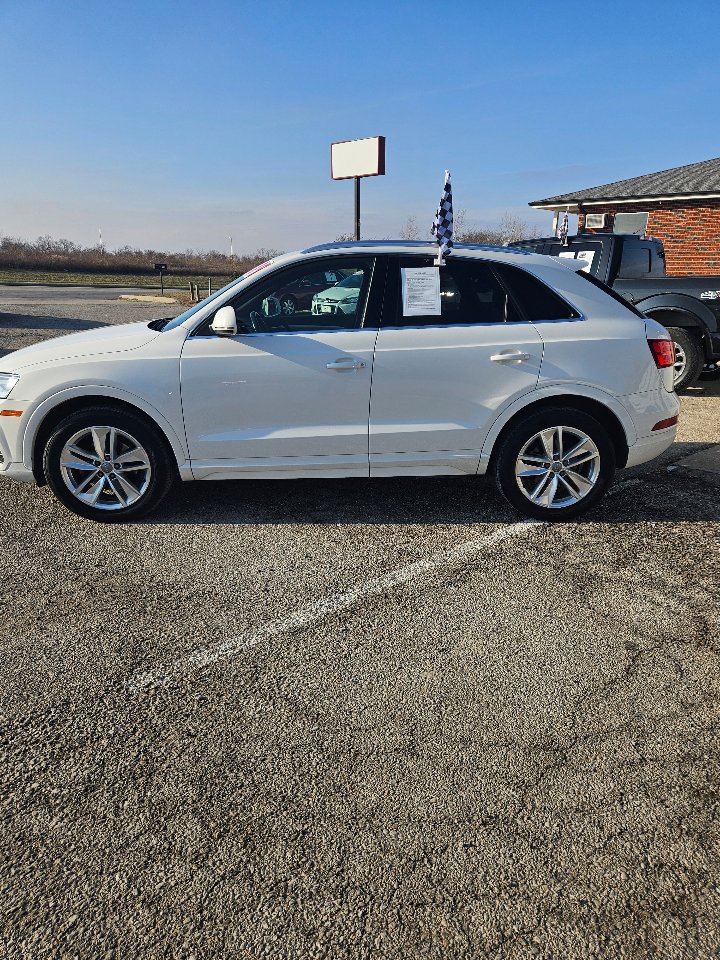 Used 2016 Audi Q3 2.0T Premium Plus w/ Technology Package image 8