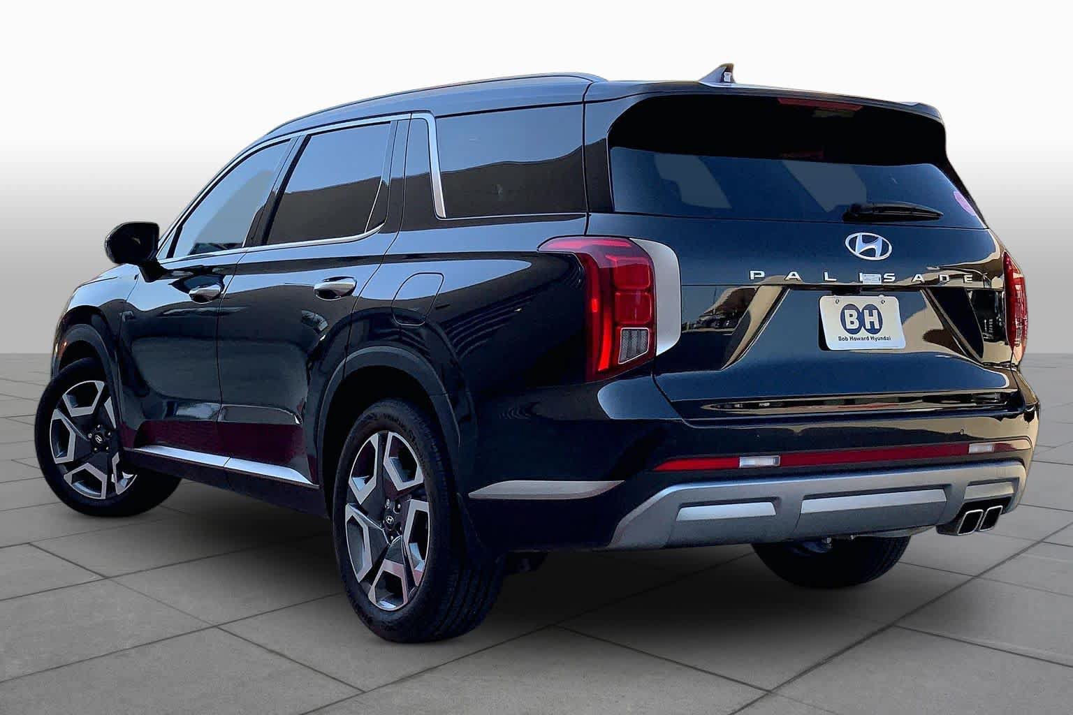 Used 2025 Hyundai Palisade SEL FWD image 11