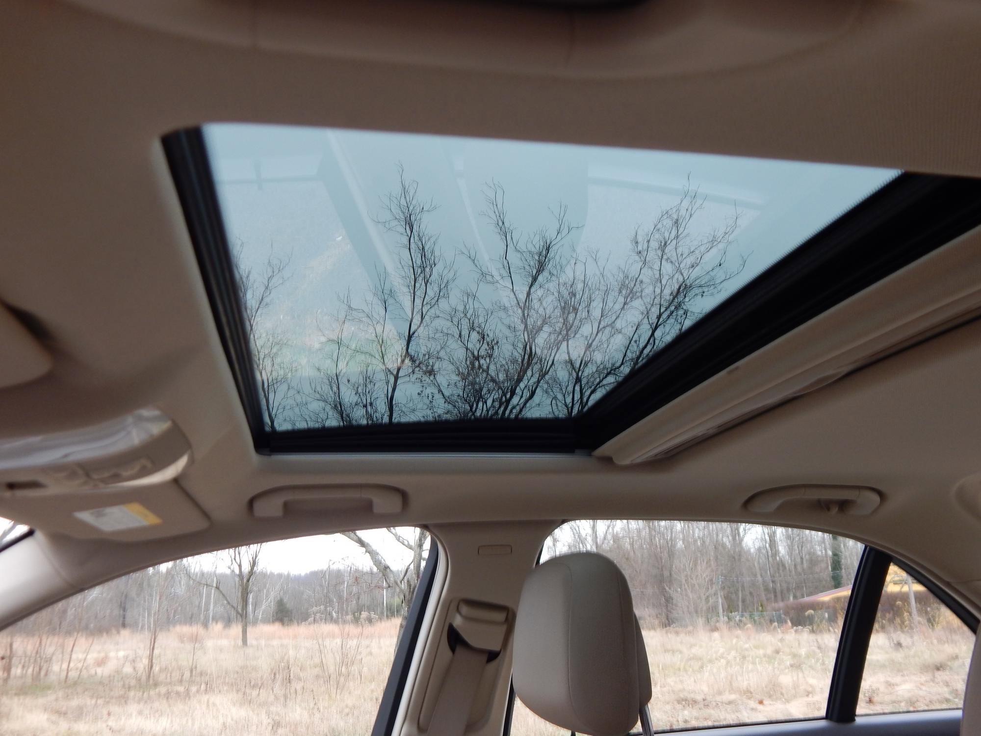 Used 2014 Mercedes-Benz C 300 SEDAN 4-DR image 15