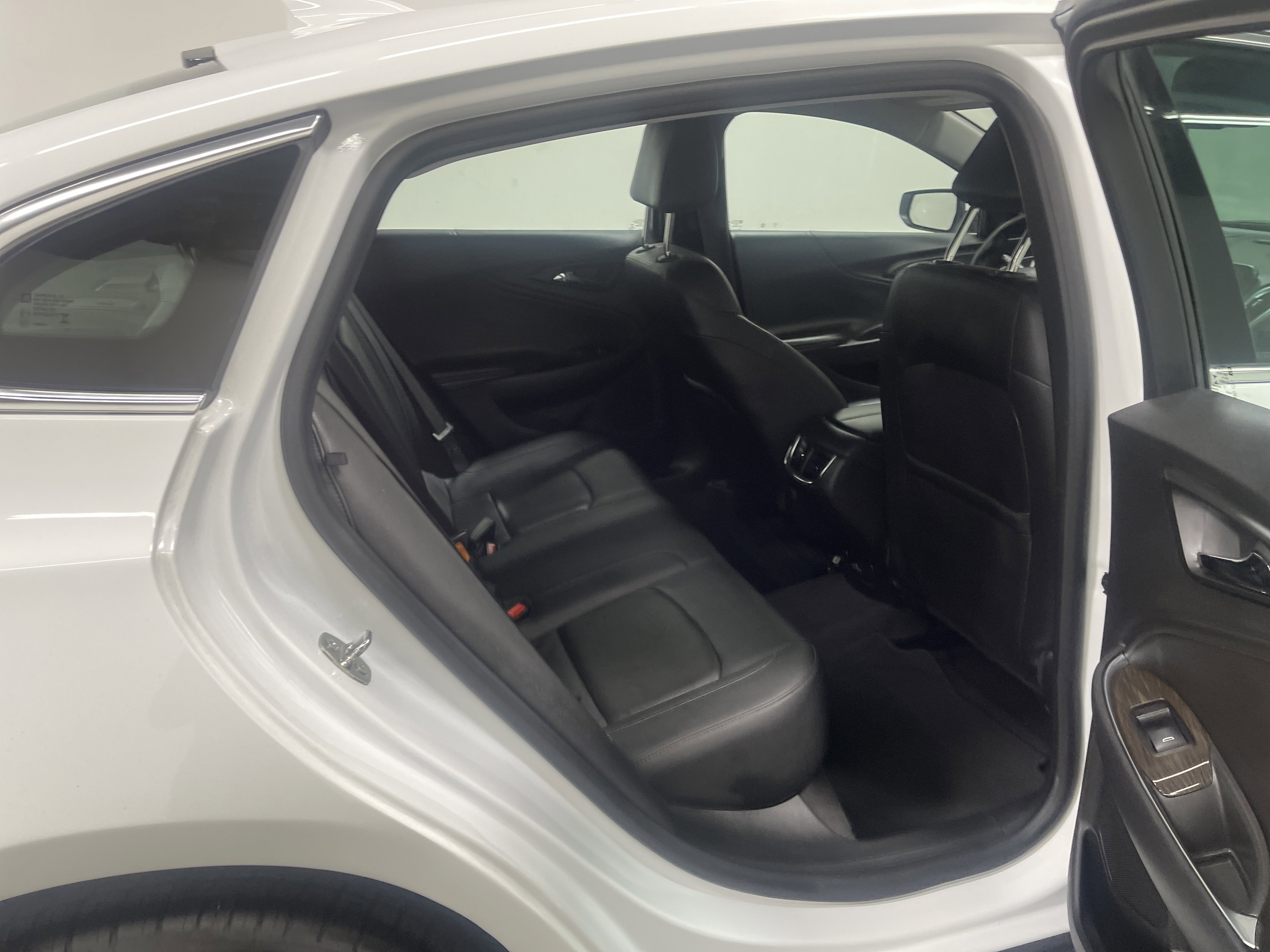 Used 2024 Chevrolet Malibu LT image 19