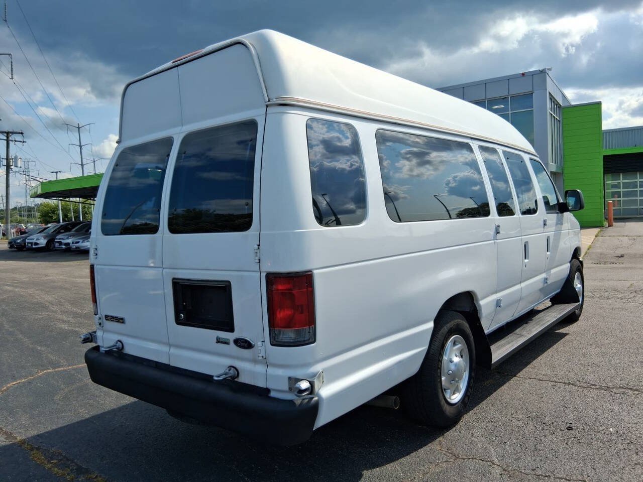 Used 2009 Ford E-250 and Econoline 250 Extended RWD image 6
