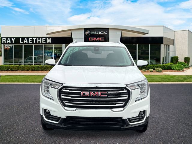 Used 2022 GMC Terrain SLT w/ Tech Package image 8