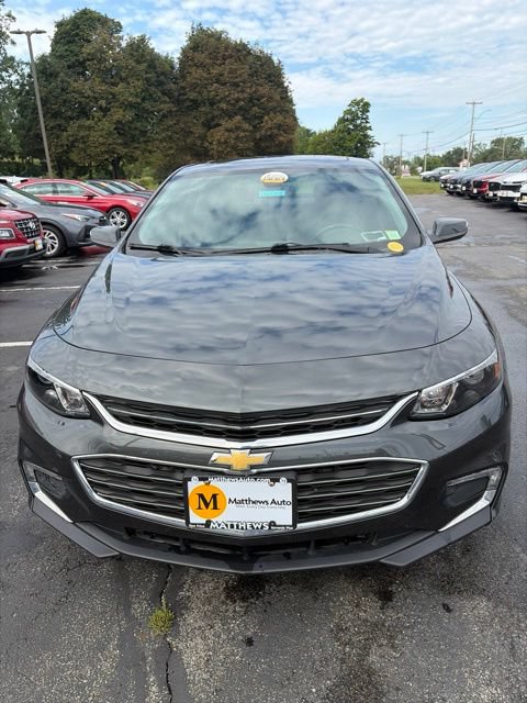 Used 2018 Chevrolet Malibu LT w/ Leather Package FWD image 5