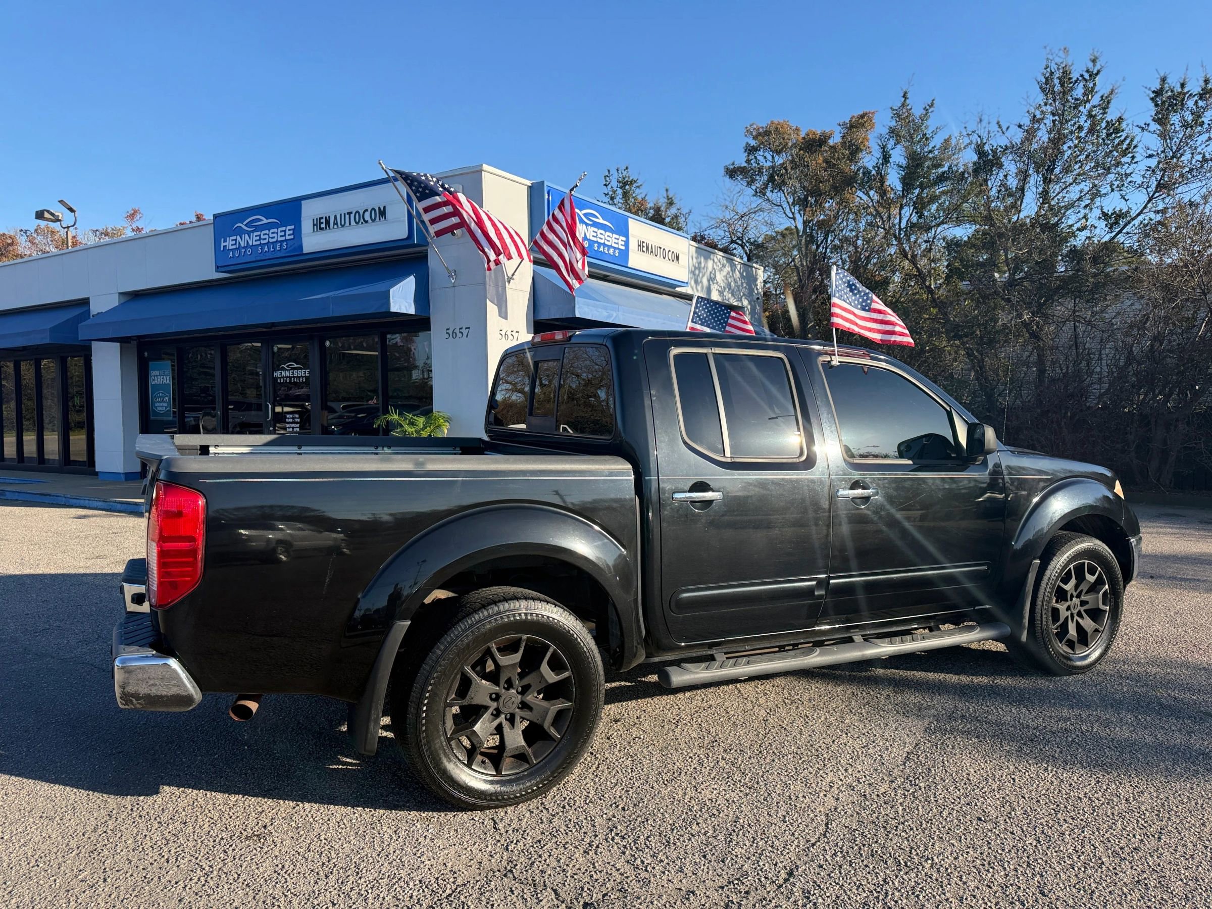 Used 2014 Nissan Frontier SL image 36