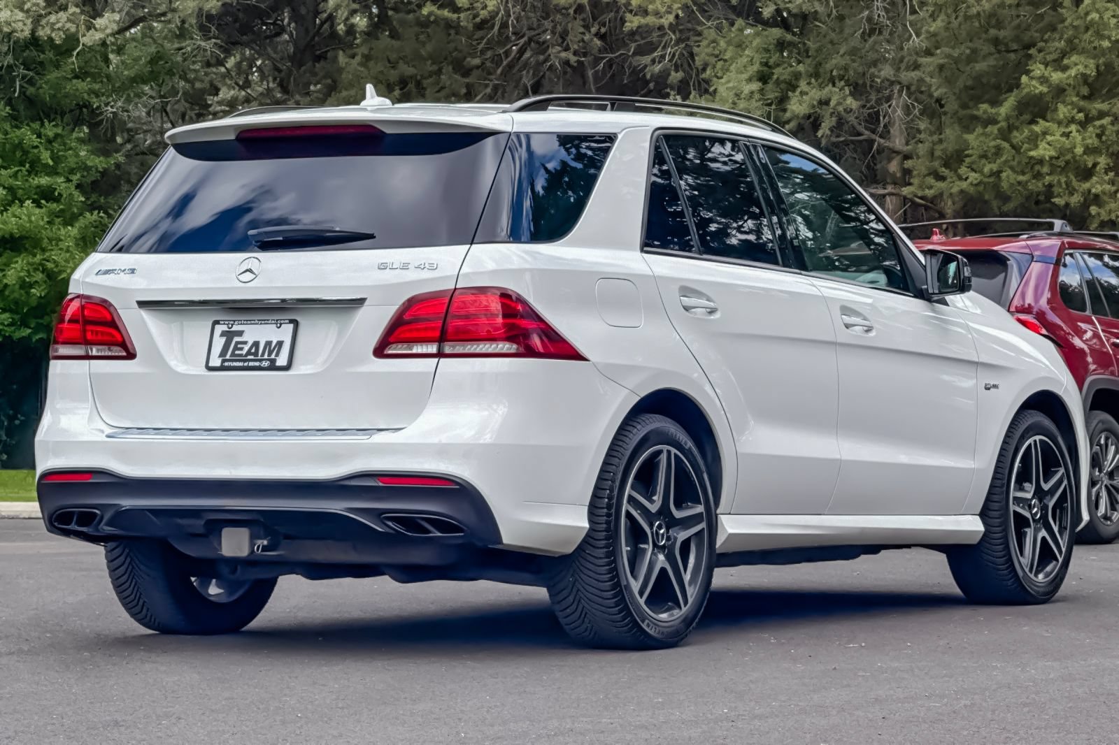 Used 2018 Mercedes-Benz GLE 43 AMG 4MATIC image 4