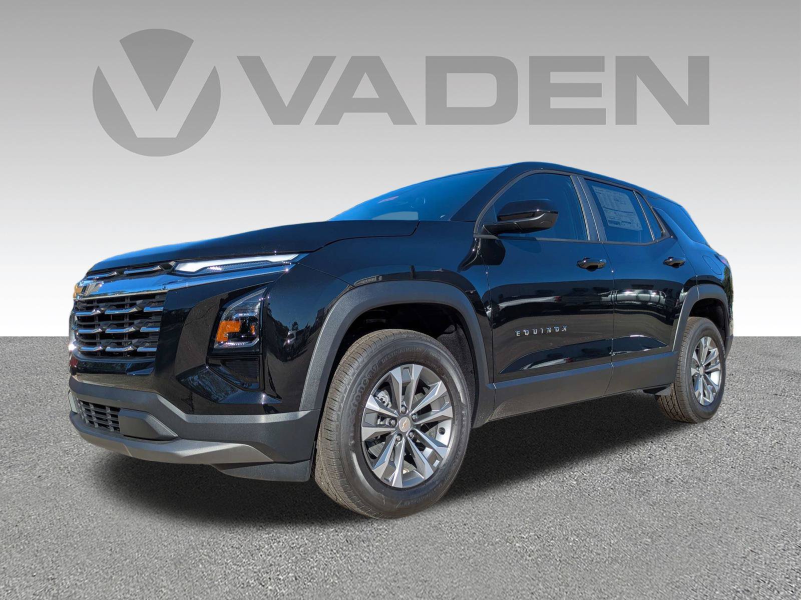 New 2027 Chevrolet Equinox LT w/ Convenience Package II FWD image 2
