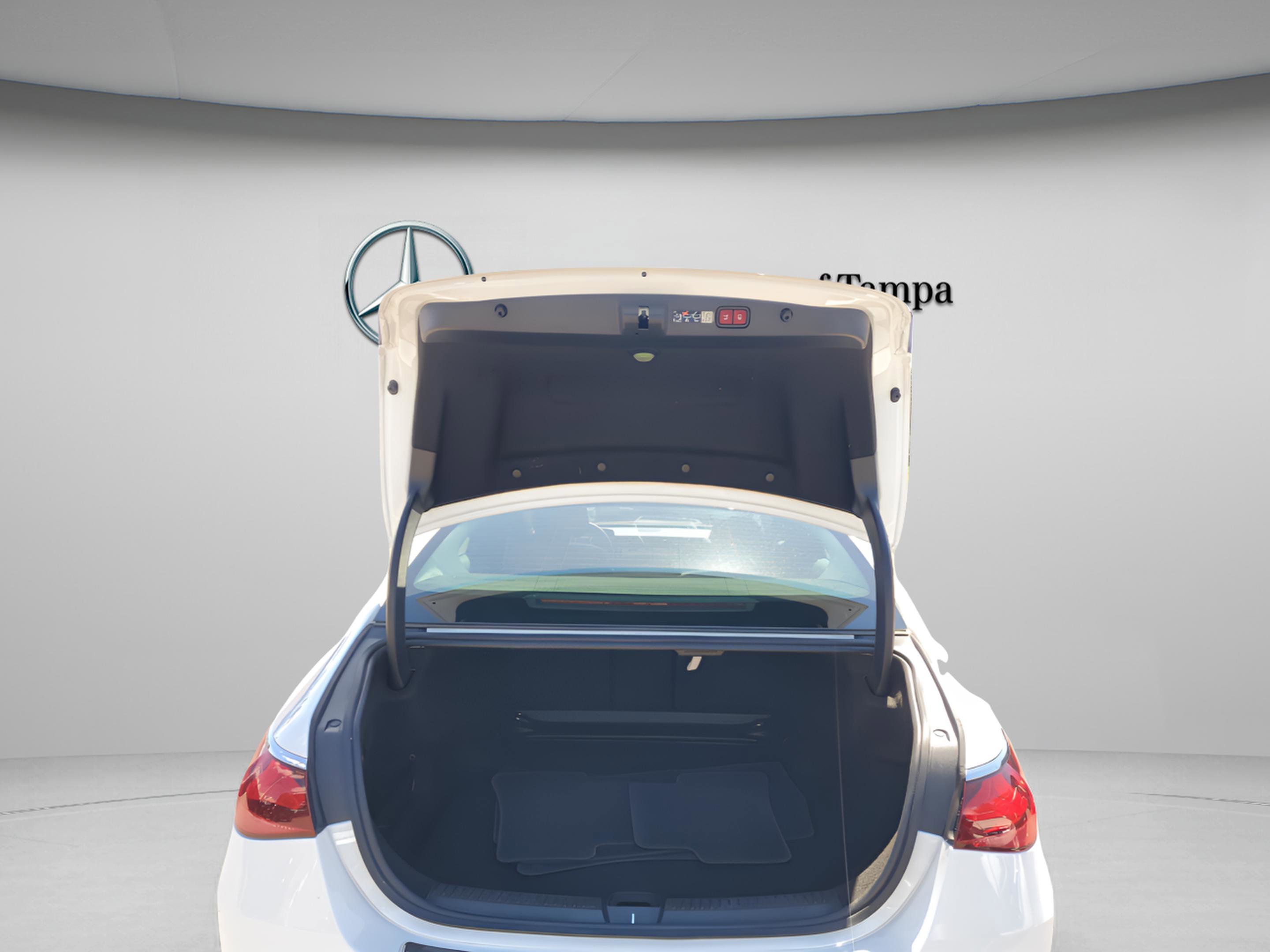 Certified 2025 Mercedes-Benz E 350 4MATIC Sedan image 32