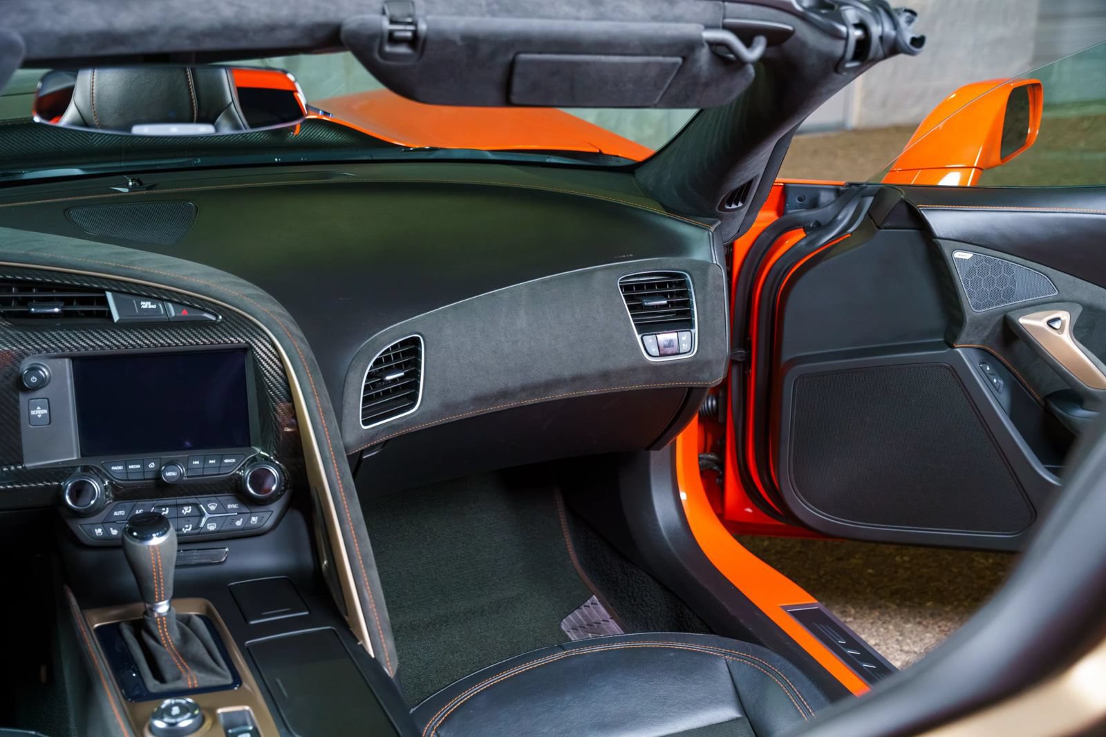 Used 2019 Chevrolet Corvette ZR1 RWD image 13