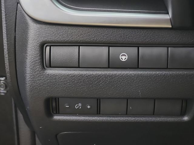 Used 2022 Nissan Rogue SV image 25