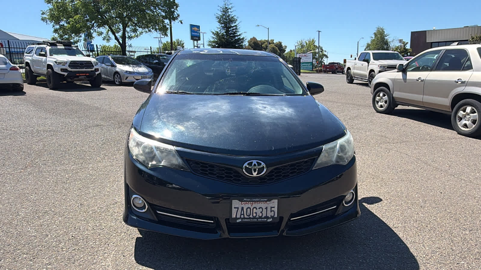 Used 2013 Toyota Camry SE FWD image 2