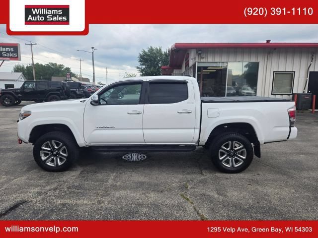Used 2017 Toyota Tacoma Limited w/ Tow Package AWD/4WD image 7