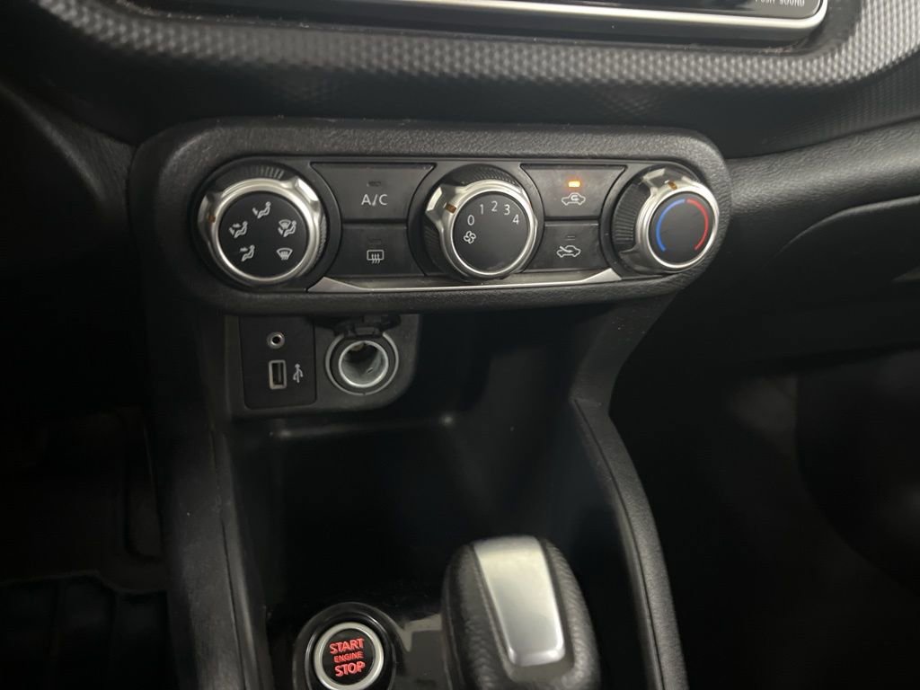 Used 2021 Nissan Kicks S image 64