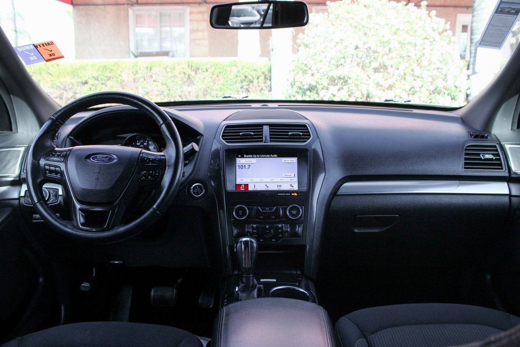 Used 2019 Ford Explorer XLT w/ Equipment Group 201A image 25