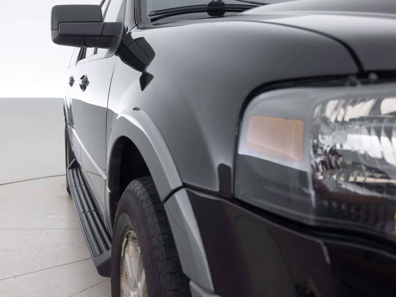 Used 2011 Ford Expedition EL XLT w/ 202A Rapid Spec Order Code image 12