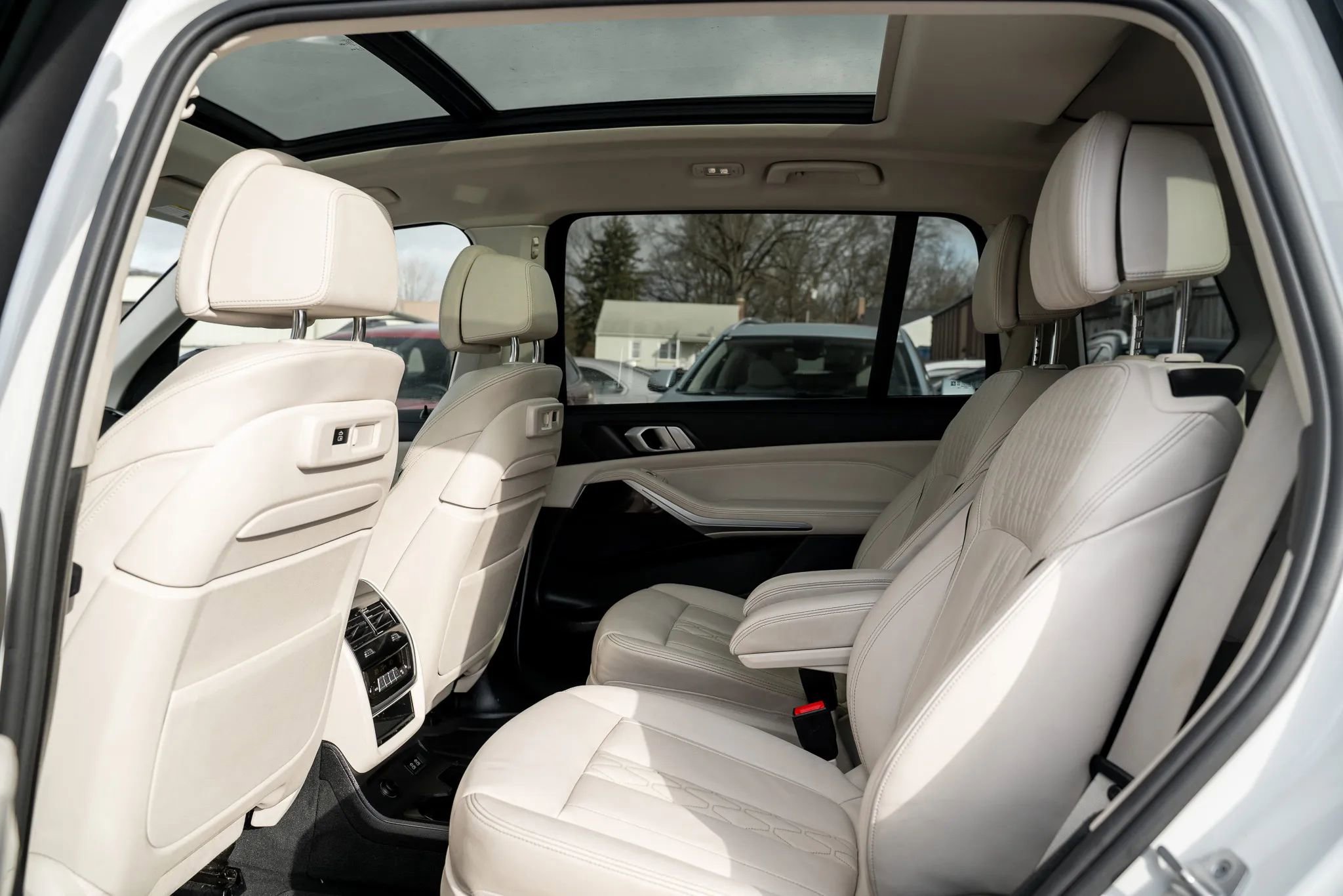 Used 2021 BMW X7 xDrive40i image 8