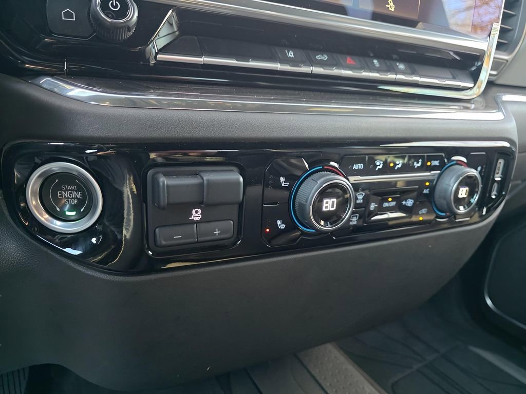 Used 2024 Chevrolet Silverado 2500 LTZ image 28