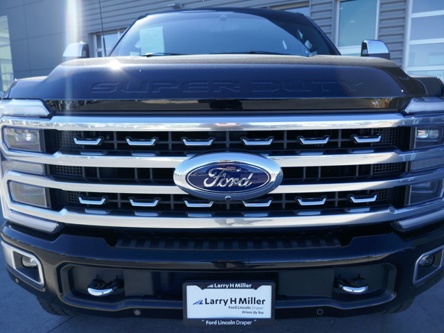 Certified 2024 Ford F350 Platinum w/ Tremor Off-Road Package image 3
