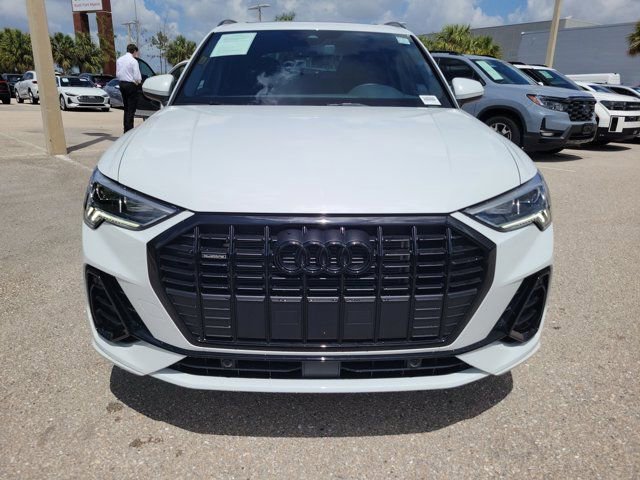 Certified 2025 Audi Q3 2.0T Premium w/ Convenience Package image 3