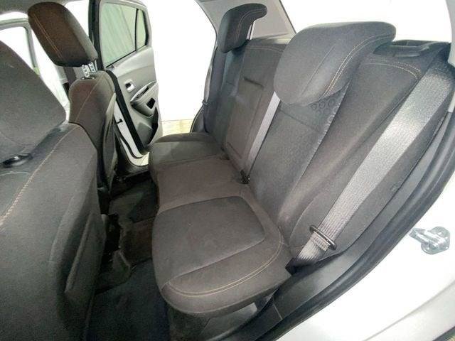 Used 2021 Chevrolet Trax LS w/ Tint and Cruise Package FWD image 12