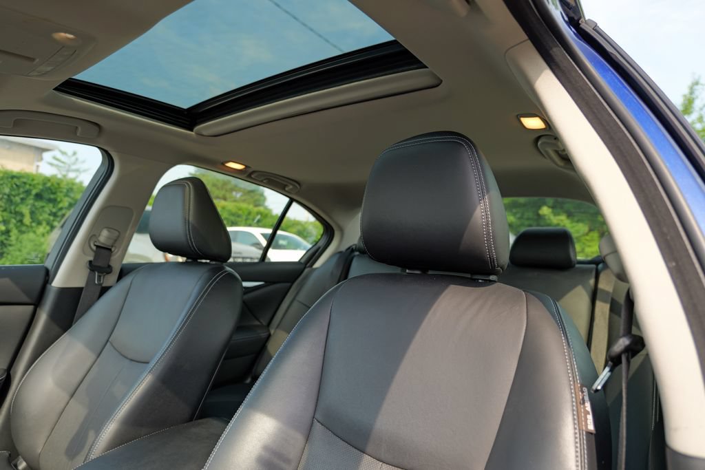 Used 2023 INFINITI Q50 Luxe w/ Cargo Package AWD/4WD image 24